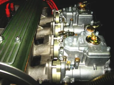 ロータスツインカムウエーバーヘッド用　45キャブ変換インシュレータ